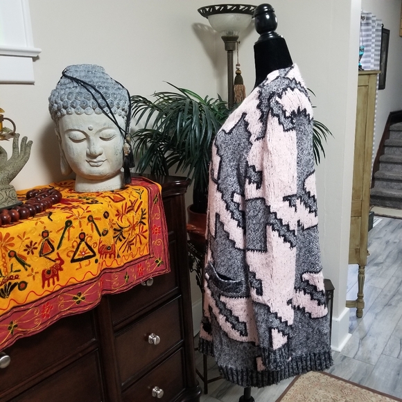 Marc Cain Checkered Cardigan from Soft Fabric Blend w/Alpaca. Size: 12. - Picture 5 of 13